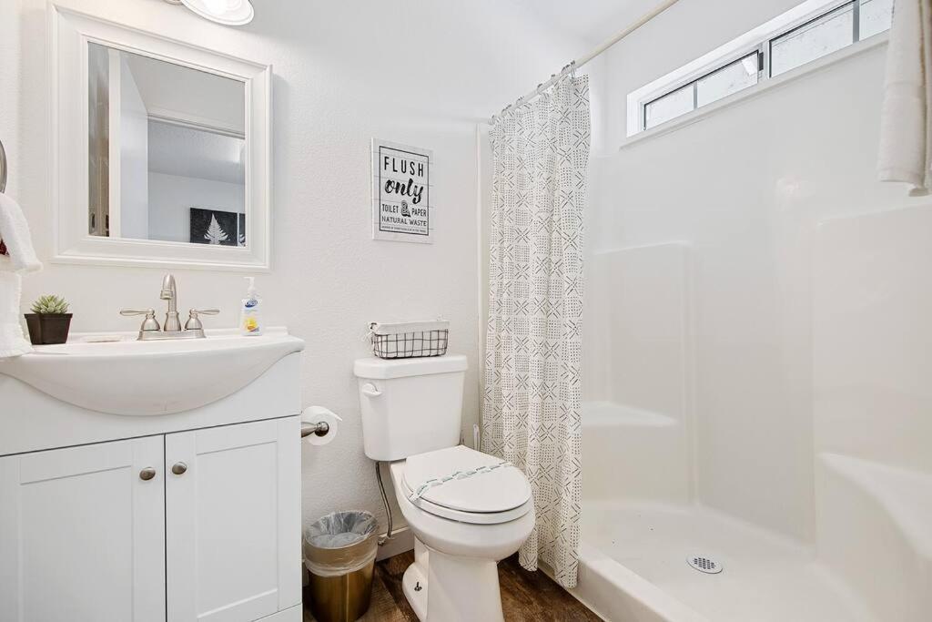 Couples Studio 1 W Full Kitchen Leilighet Oakhurst Eksteriør bilde