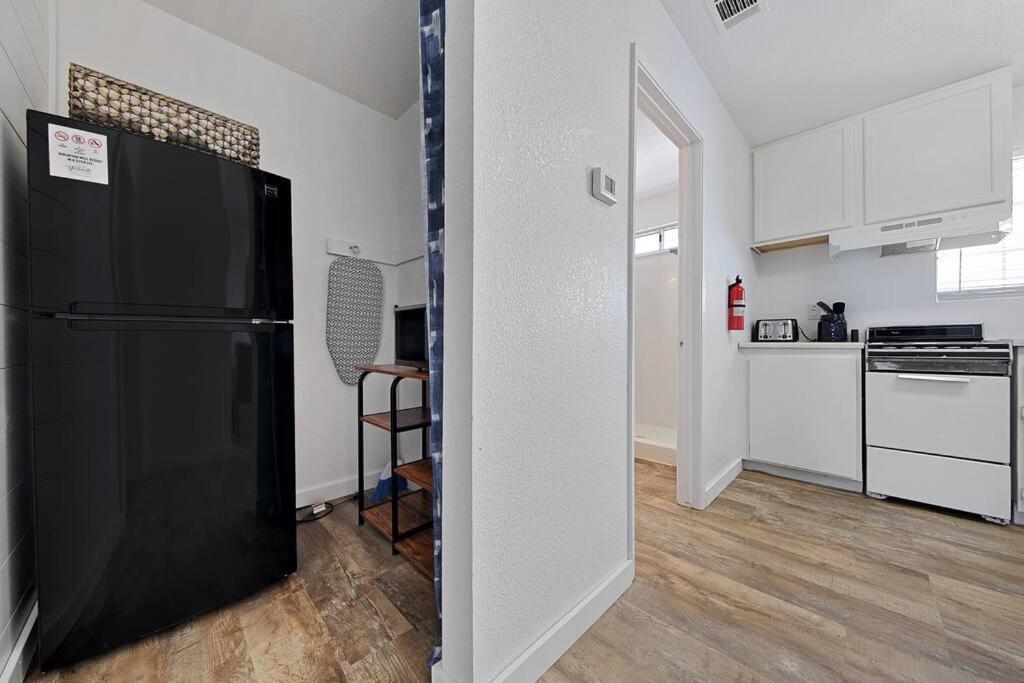Couples Studio 1 W Full Kitchen Leilighet Oakhurst Eksteriør bilde